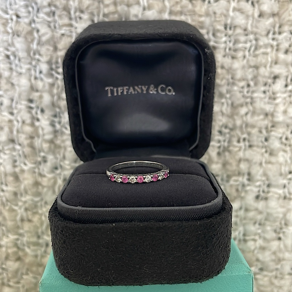 TIFFANY & Co. - “Tiffany Forever” Band Ring